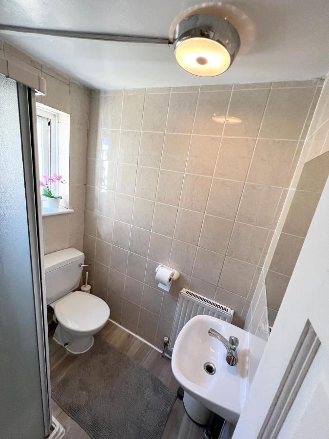 ホテルAmazing New House In ロンドン エクステリア 写真